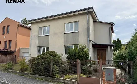 Prodej domu 258 m² s pozemkem 567 m², K lipinám, Praha 4 - Modřany