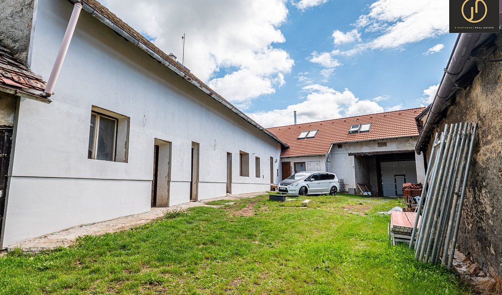 Prodej domu 203 m² s pozemkem 1 153 m², Hředle – náhled fotky 44
