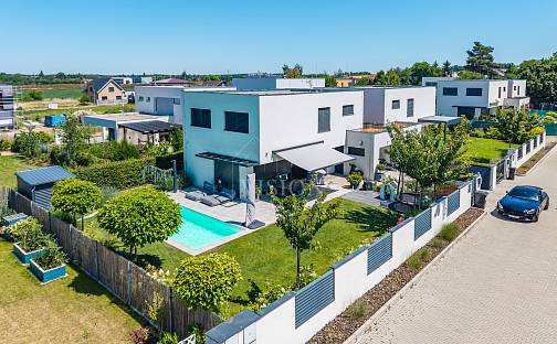 Prodej domu 145 m² s pozemkem 464 m², Praha 9