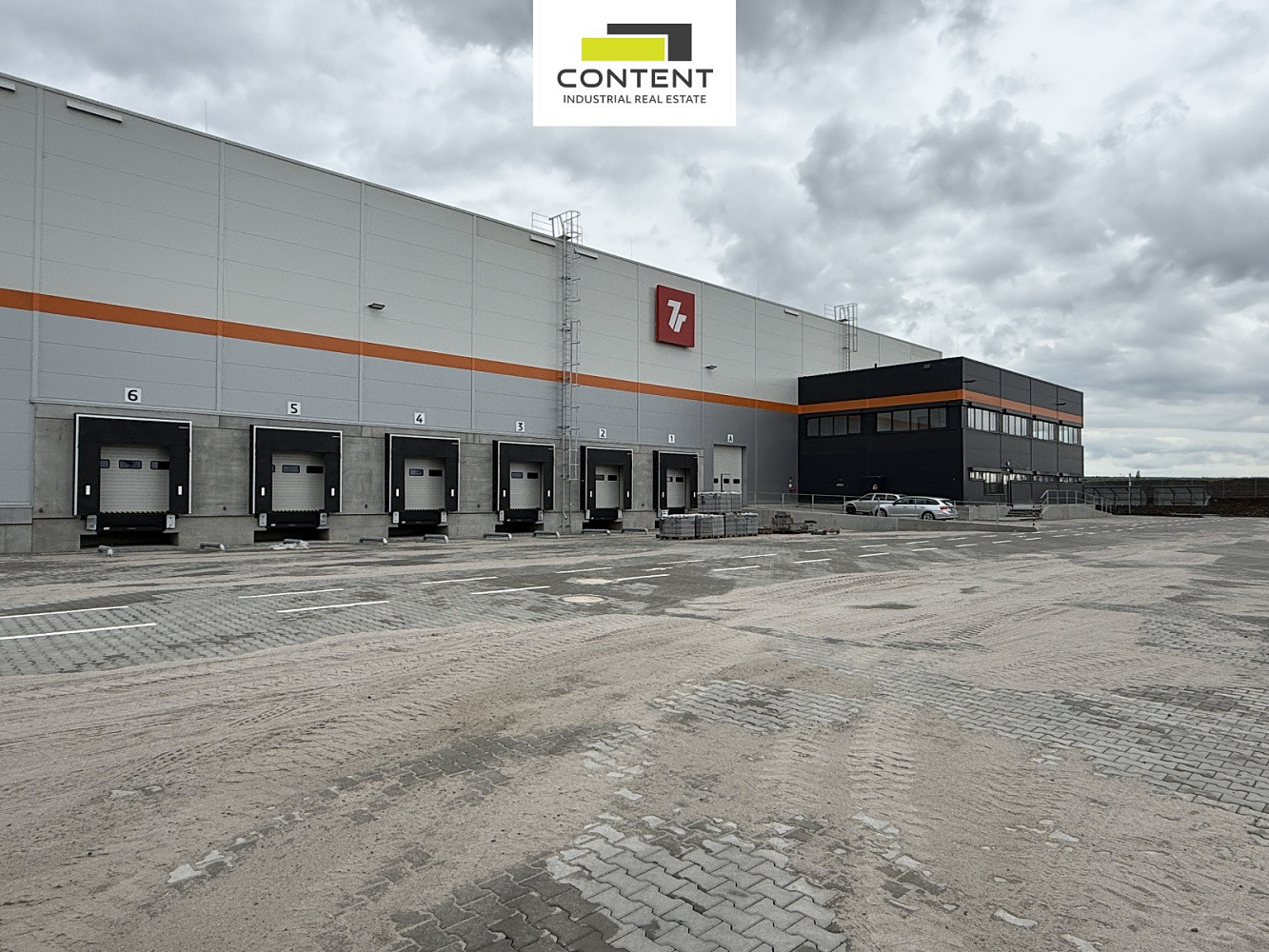 Pronájem výrobních prostor 7 000 m² – fotografie 2