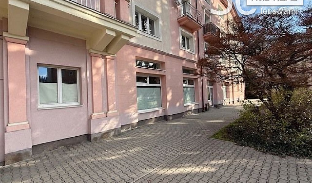 Pronájem obchodních prostor 200 m², Vsetín – náhled fotky 4