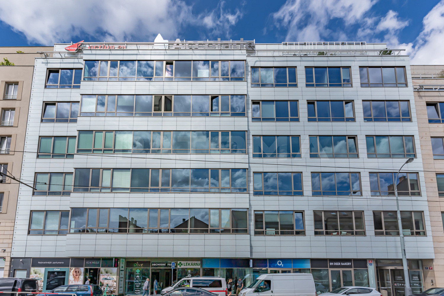 Pronájem kanceláře 233 m²