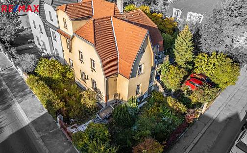 Prodej domu 230 m² s pozemkem 612 m², Na květnici, Praha 4 - Nusle
