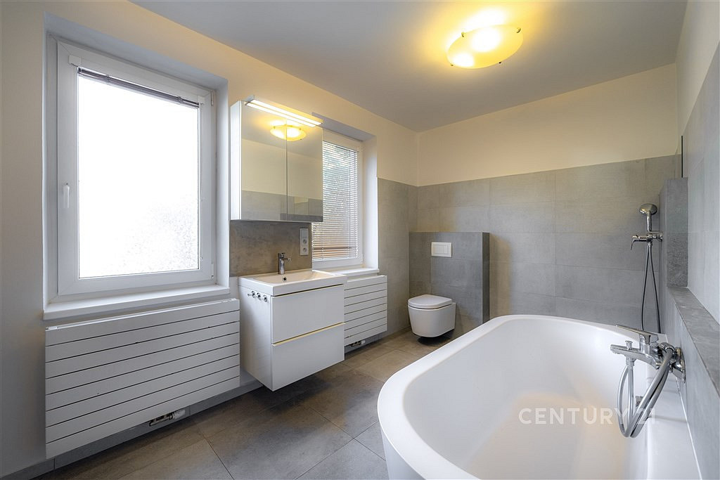 Prodej domu 217 m² s pozemkem 800 m² — photo 3