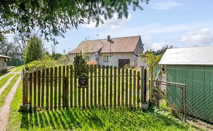 Prodej domu 100 m² s pozemkem 8 575 m², Lesní, Horní Jelení, okres Pardubice