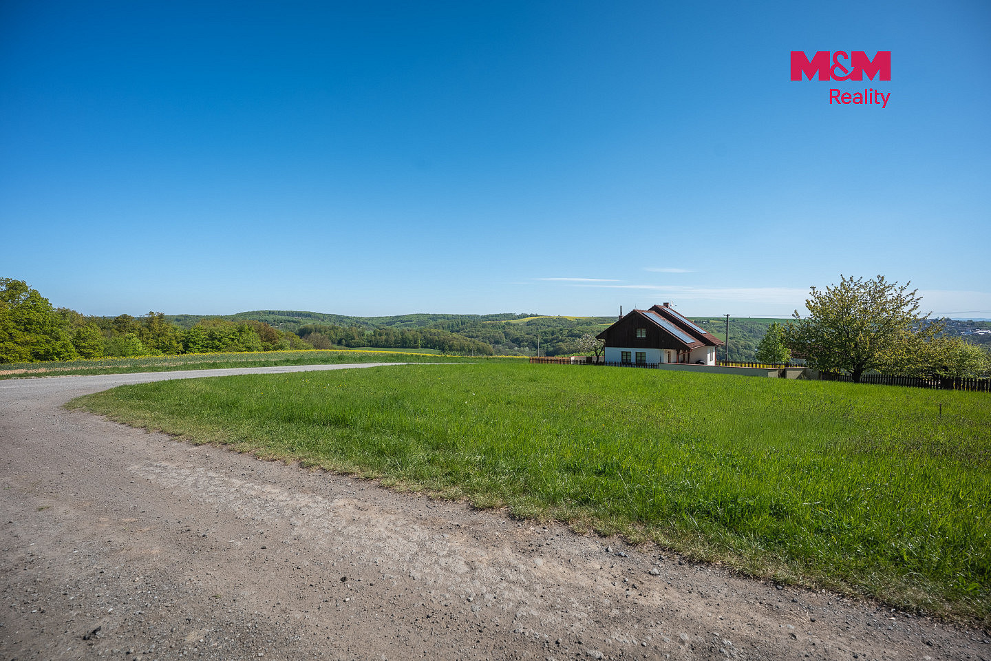 Prodej stavebního pozemku 1 300 m² – fotografie 4