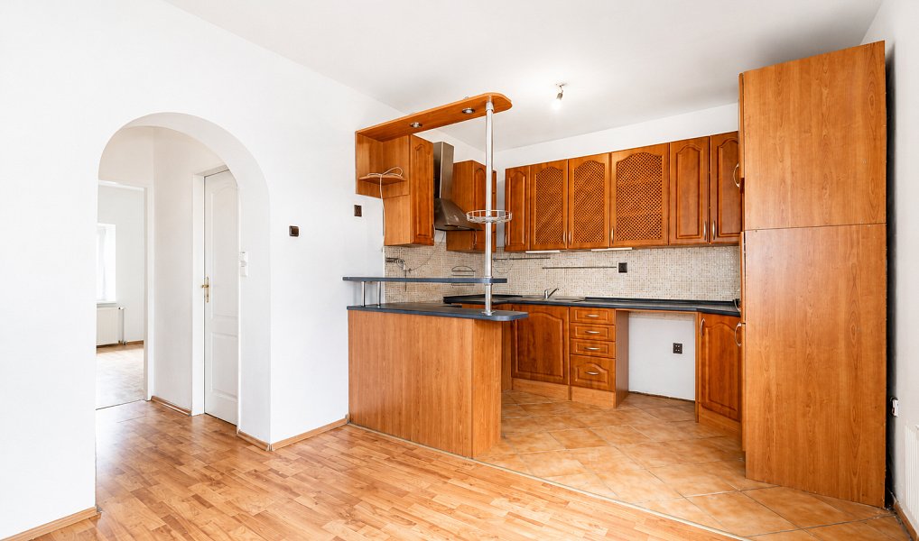 Prodej nájemního domu, činžáku 500 m², Únětice – náhled fotky 33