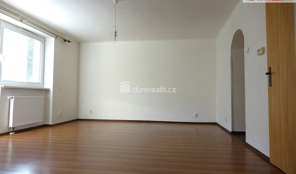 Pronájem bytu 2+1 60 m², Chocerady – náhled fotky 4