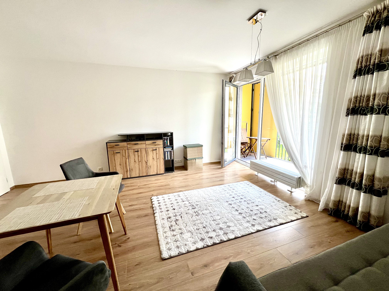 Prodej bytu 1+kk 42 m² – pohled 3