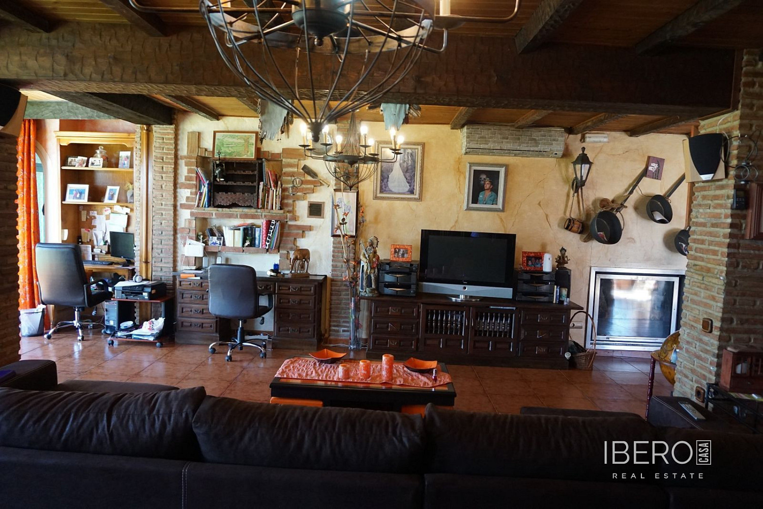 Prodej domu 790 m² s pozemkem 3 494 m² — photo 2