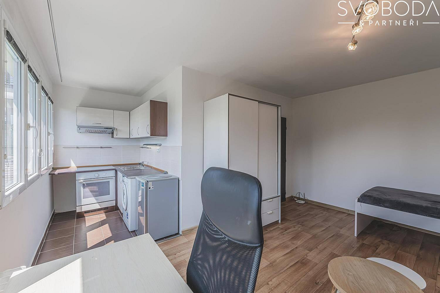 Pronájem bytu 1+kk 27 m² – fotografie 5