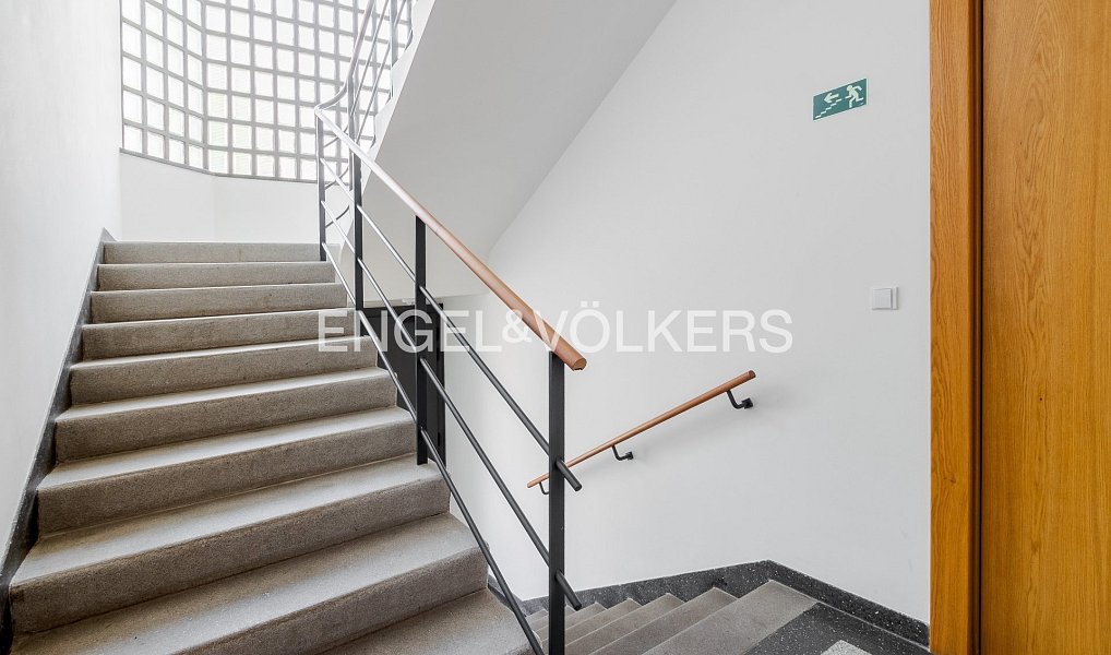 Pronájem bytu 2+kk 65 m², Praha – náhled fotky 13