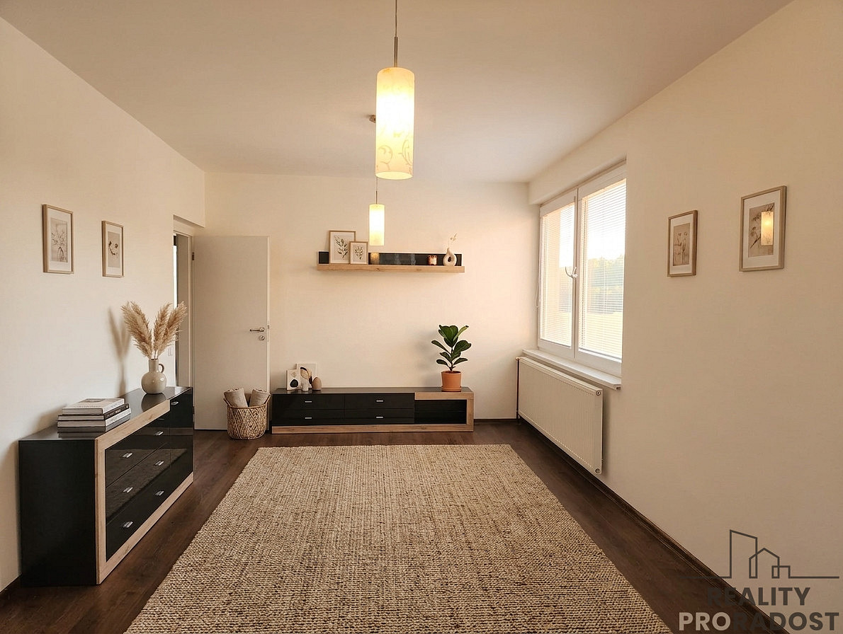Pronájem bytu 3+1 94 m² — photo 3