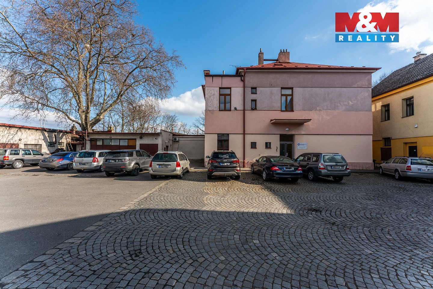 Prodej obchodních prostor 2 102 m² — photo 3