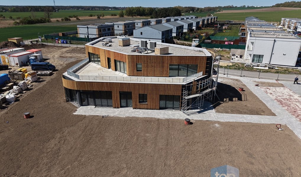 Prodej obchodních prostor 190 m², Horoušany – fotka 1 z 19