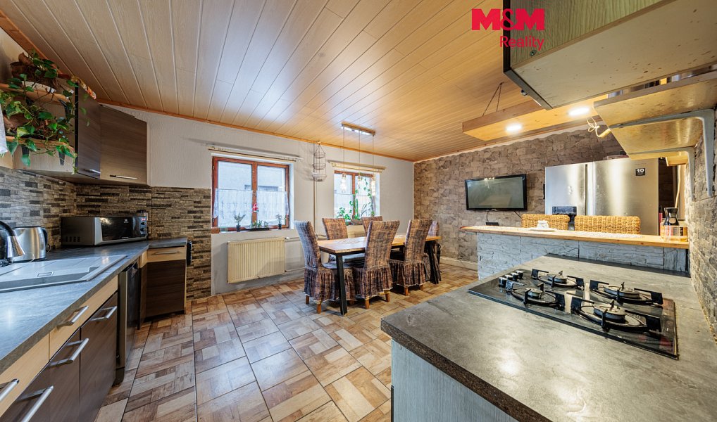 Prodej domu 213 m² s pozemkem 317 m², Kynšperk nad Ohří – fotka 1 z 25