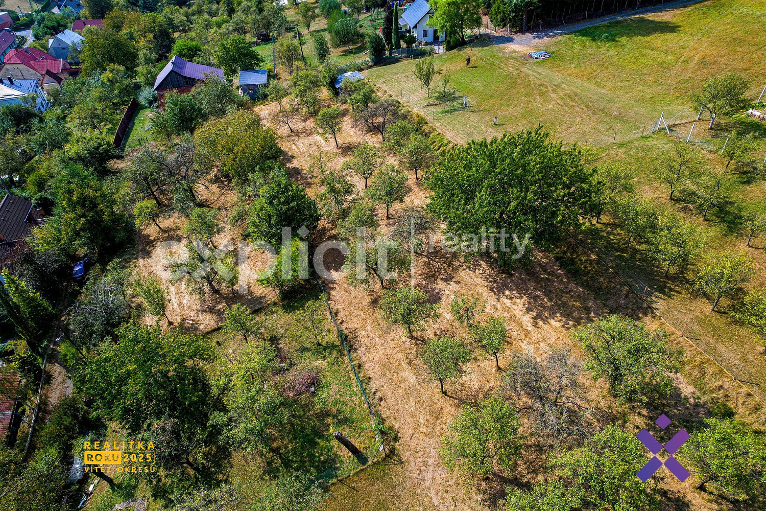 Prodej stavebního pozemku 1 075 m² — photo 4