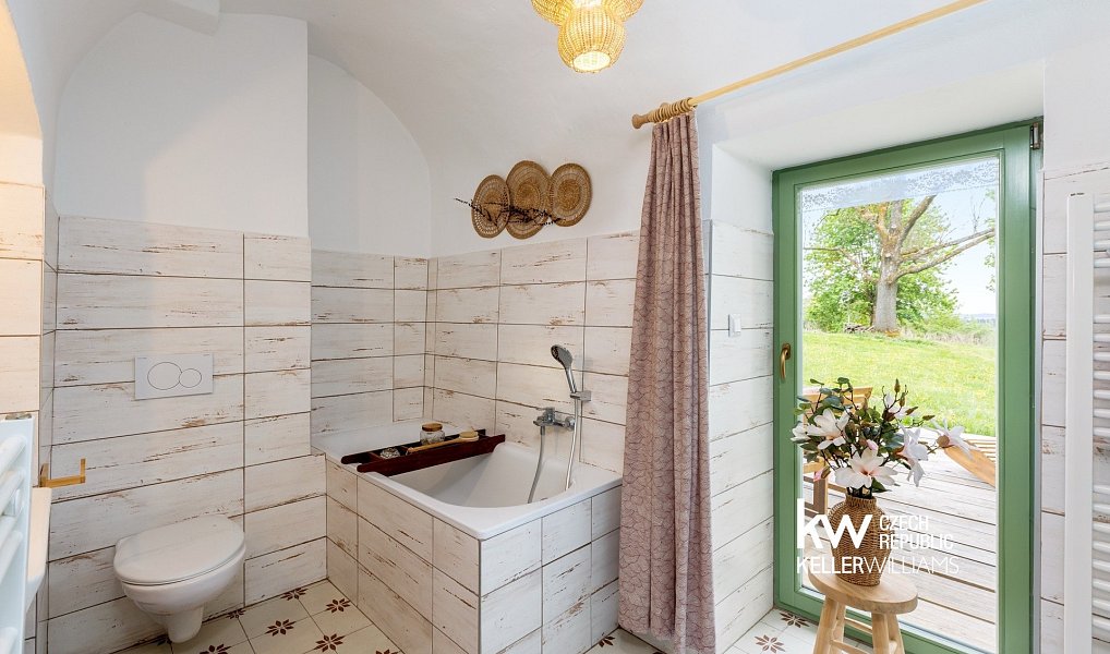 Prodej domu 271 m² s pozemkem 3 312 m², Křeč – náhled fotky 13