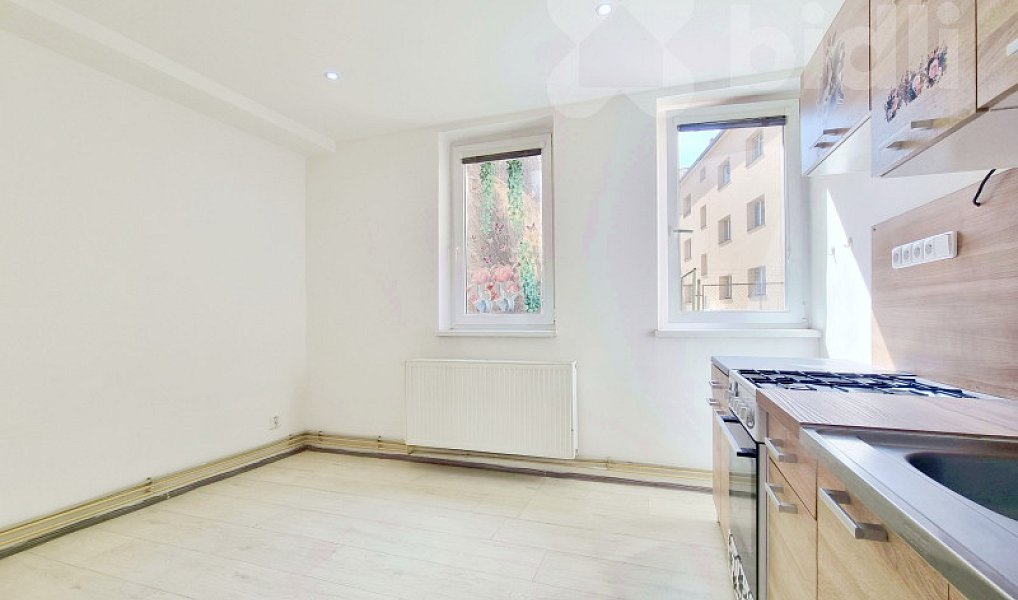 Pronájem bytu 2+1 53 m², Žatec – náhled fotky 3