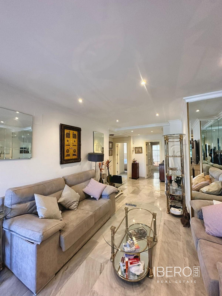Pis 4+kk – Marbella, Nueva Andalucía - Vista 2