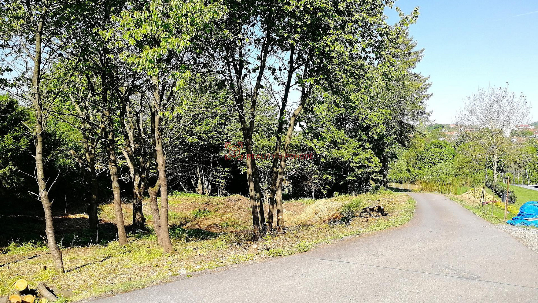 Prodej stavebního pozemku 753 m² – fotografie 5
