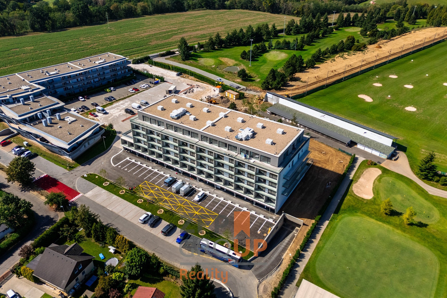 Prodej bytu 1+kk 34 m² – fotografie 2