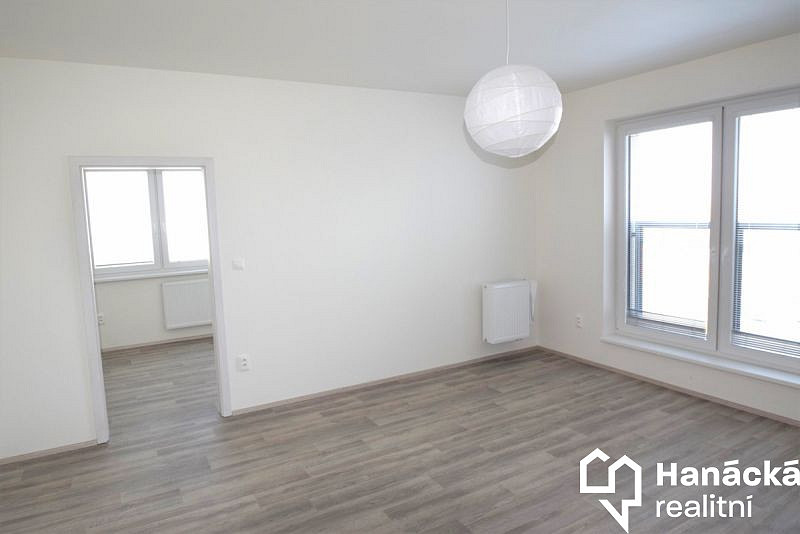 Pronájem bytu 2+kk 47 m² – fotografie 5