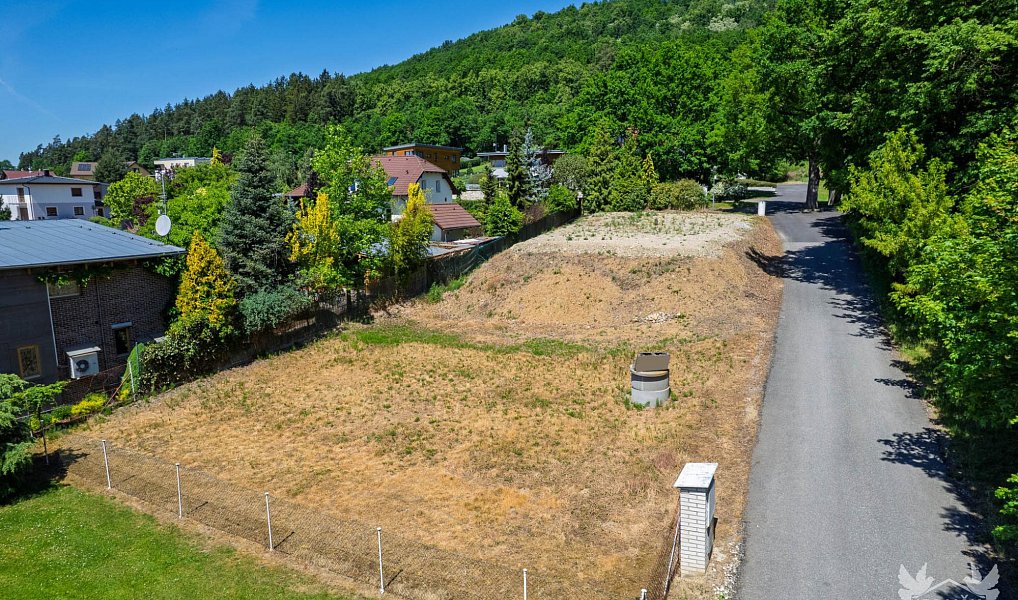 Prodej stavebního pozemku 915 m², Strakonice – fotka 1 z 12