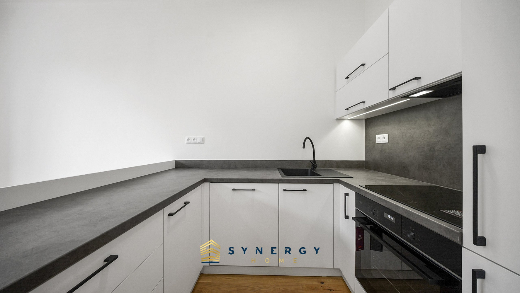 Pronájem bytu 2+kk 58 m² — photo 2