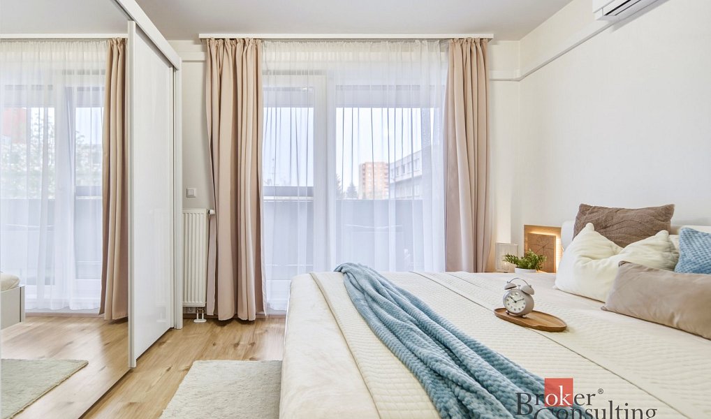 Pronájem bytu 2+kk 59 m², Pardubice – náhled fotky 17