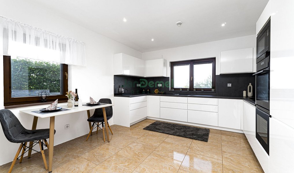 Prodej domu 116 m² s pozemkem 1 626 m², Vratimov – náhled fotky 23