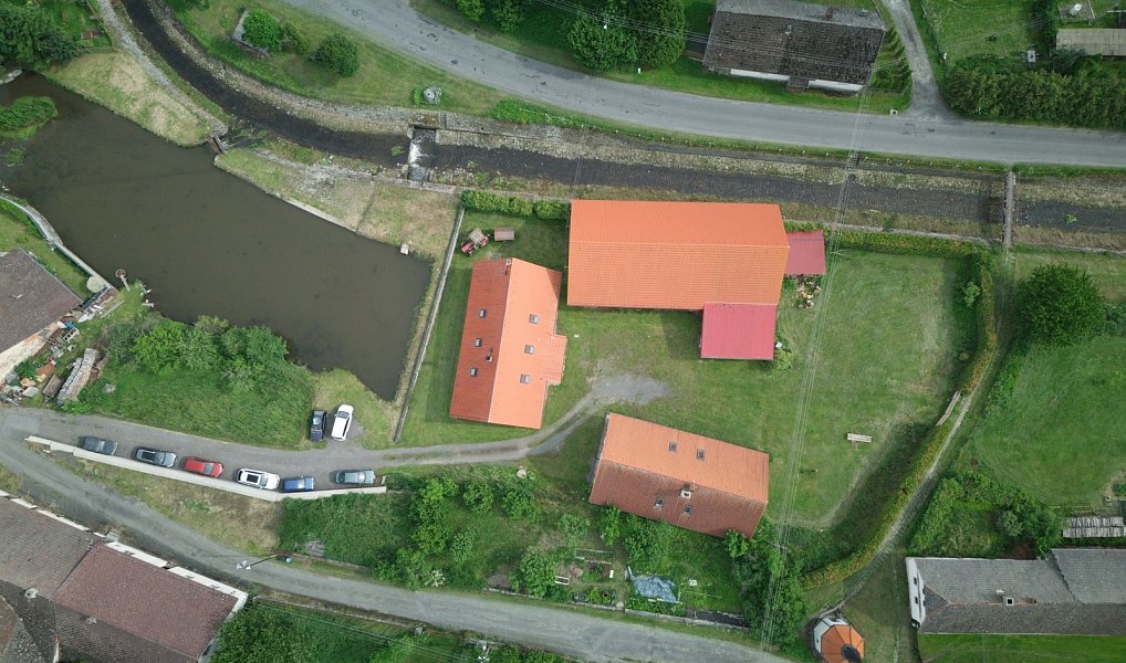 Prodej domu 450 m² s pozemkem 2 500 m², Čmelíny – náhled fotky 9