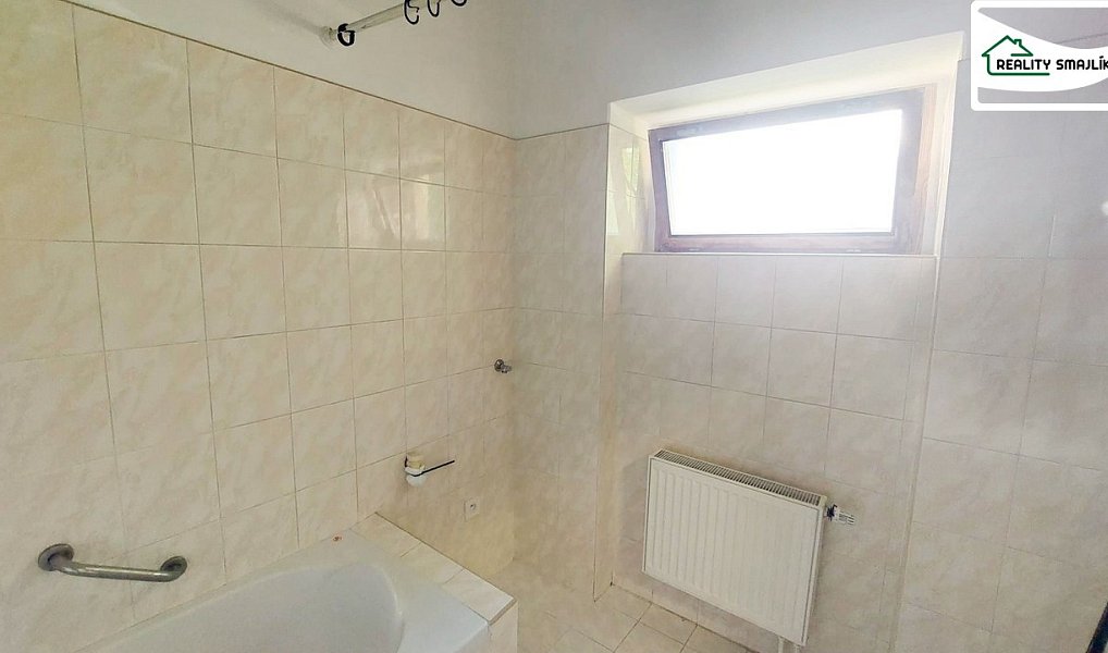 Pronájem bytu 2+1 80 m², Cheb – náhled fotky 9