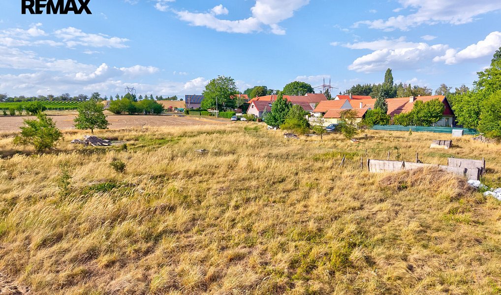 Prodej stavebního pozemku 7 108 m², Liběchov – náhled fotky 8