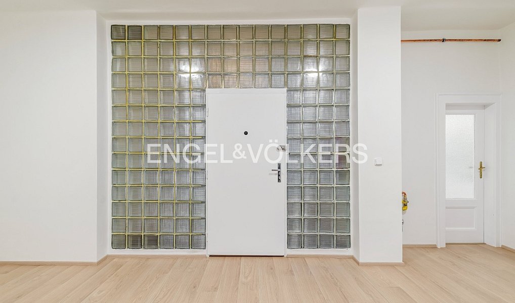 Pronájem bytu 3+1 120 m², Praha – náhled fotky 11
