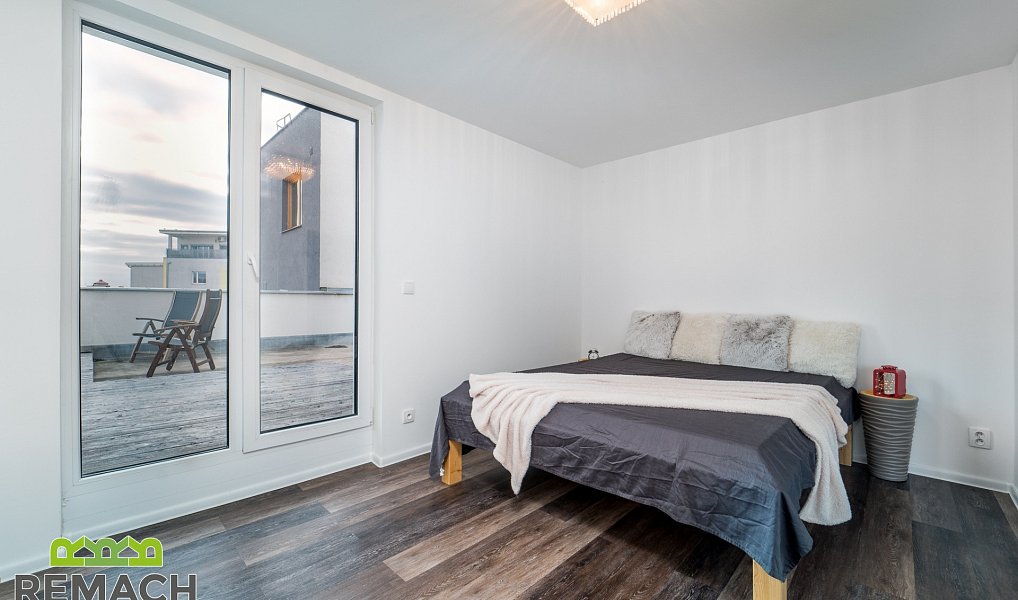 Pronájem bytu 2+kk 144 m², Uherské Hradiště – náhled fotky 9