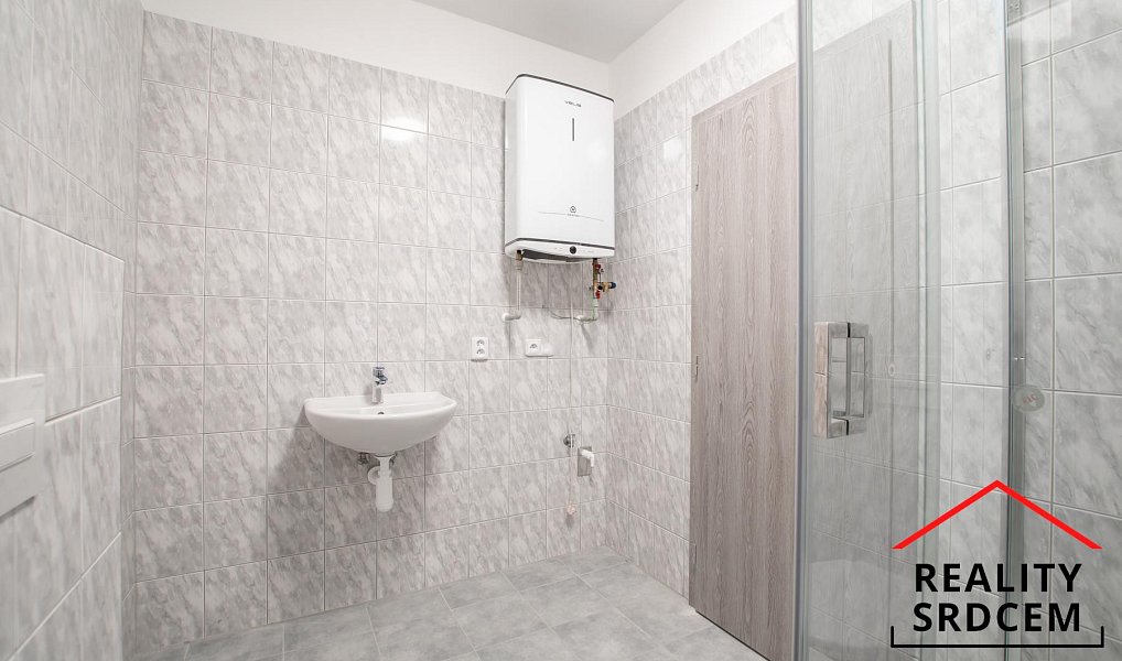 Pronájem bytu 1+kk 28 m², Bílovec – náhled fotky 5