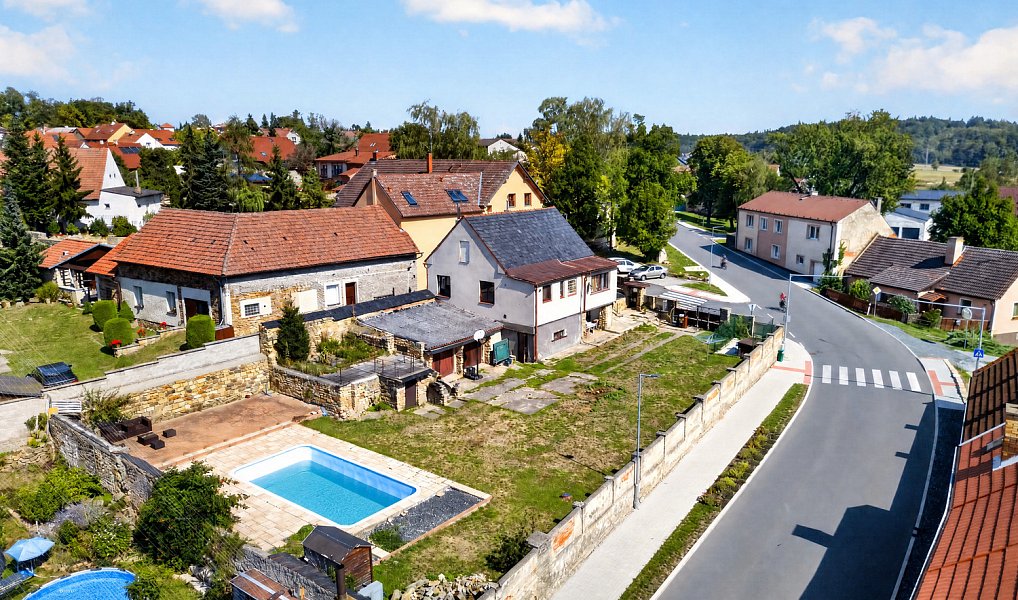 Prodej domu 90 m² s pozemkem 915 m², Doksy – náhled fotky 2