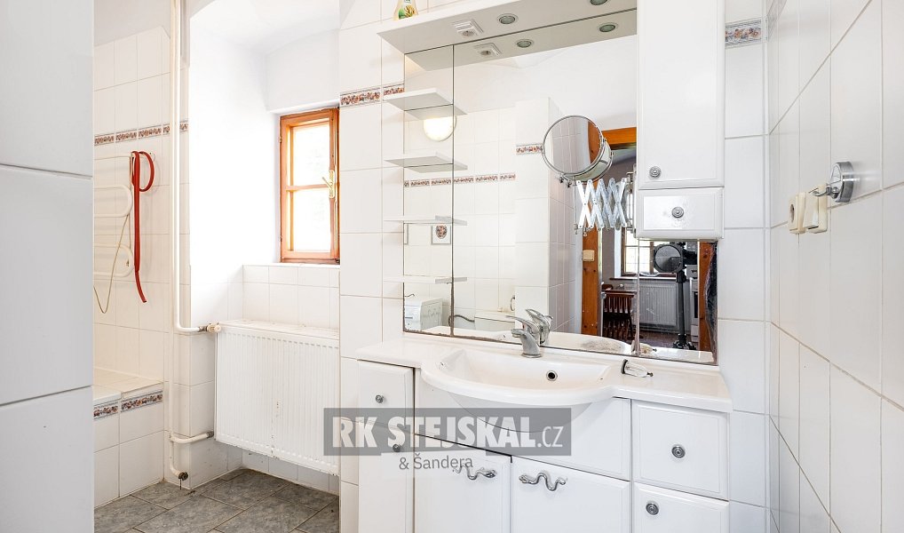 Prodej chaty/chalupy 430 m² s pozemkem 57 892 m², Brloh – náhled fotky 14