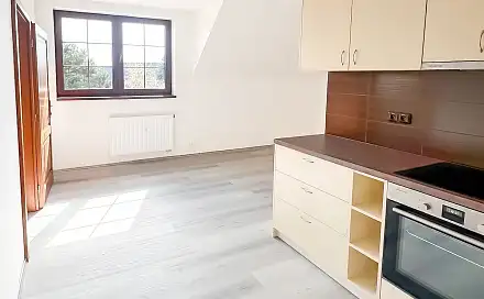 Pronájem bytu 2+kk 44 m²