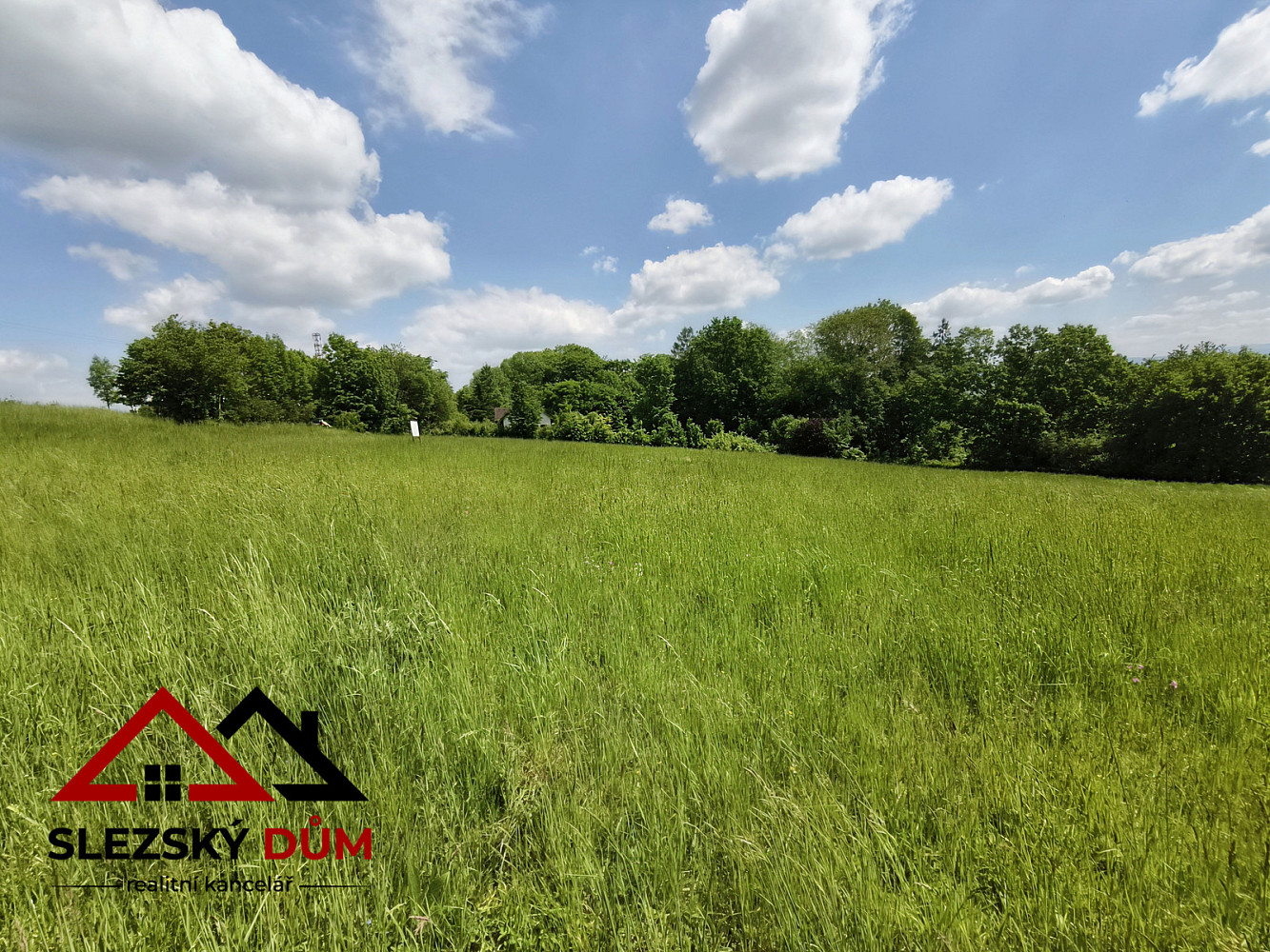 Prodej stavebního pozemku 2 406 m² – fotografie 4