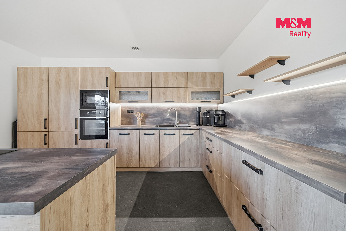 Prodej domu 130 m² s pozemkem 943 m²