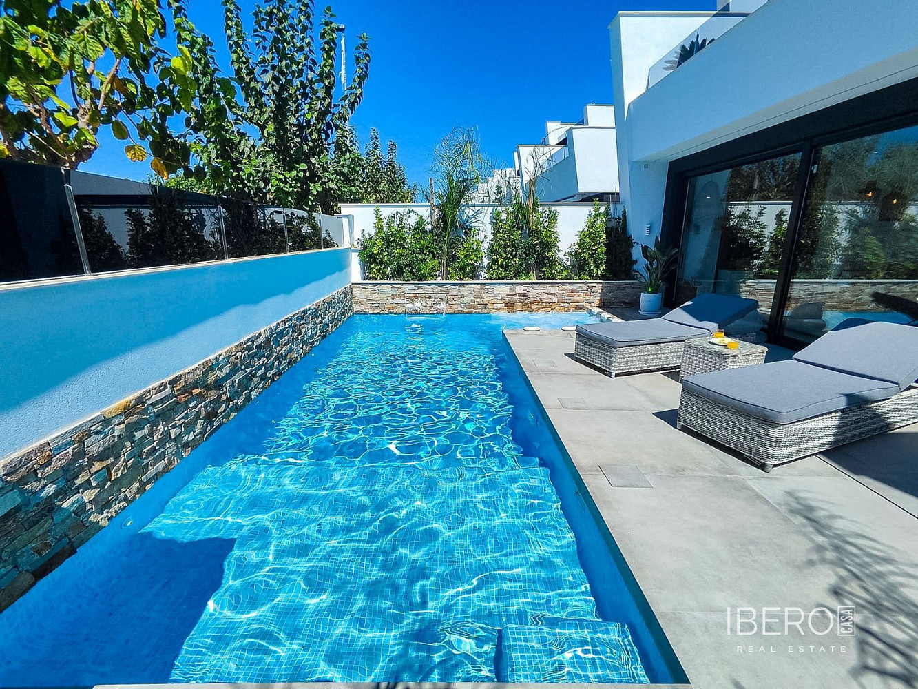 Prodej domu 157 m² s pozemkem 300 m² — photo 2