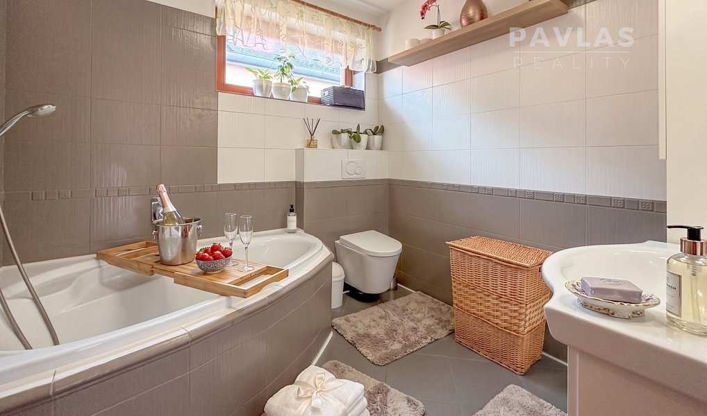 Prodej domu 145 m² s pozemkem 318 m², České Budějovice – náhled fotky 13