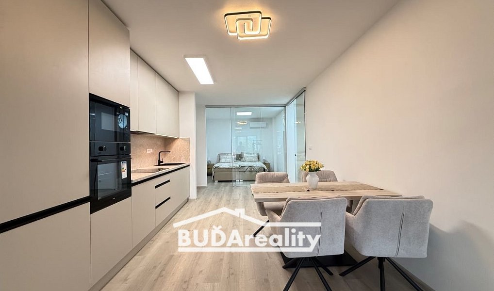 Pronájem bytu 2+kk 52 m², Zlín – náhled fotky 8