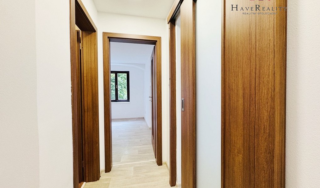 Pronájem bytu 2+kk 50 m², Benešov – náhled fotky 9