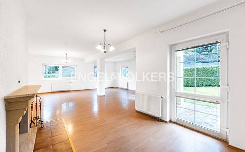 Pronájem domu 251 m² s pozemkem 1 018 m², K vinicím, Praha 6 - Nebušice