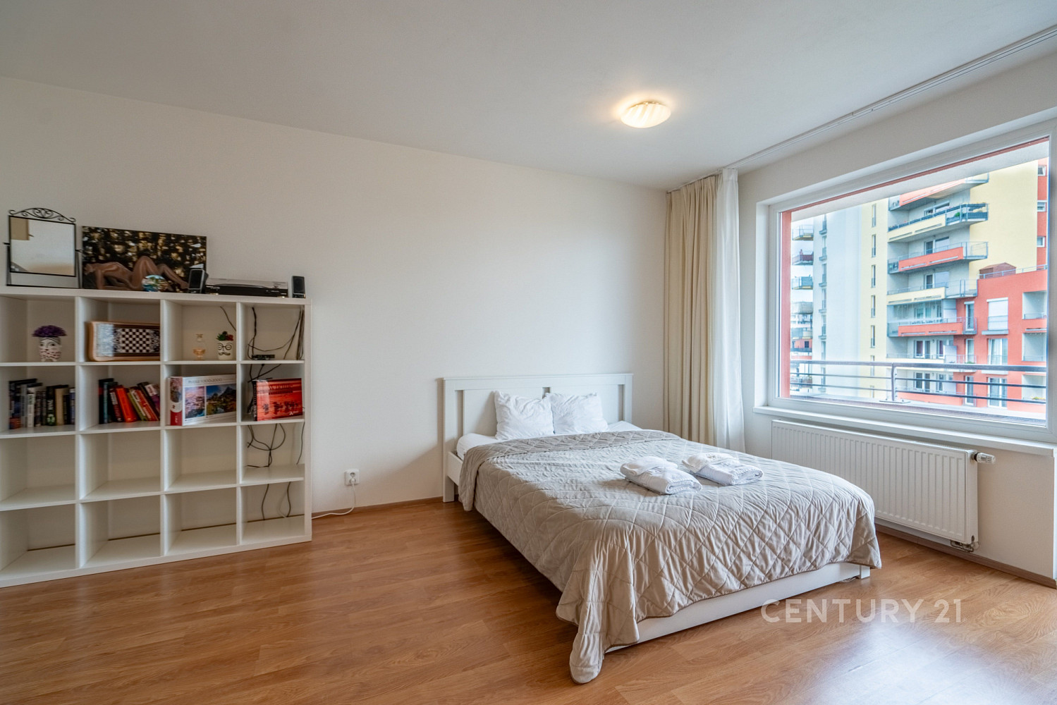 Pronájem bytu 1+kk 40 m² – fotografie 2