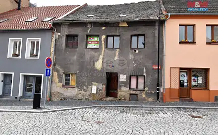 Prodej domu 200 m² s pozemkem 237 m², Soukenická, Slaný, okres Kladno