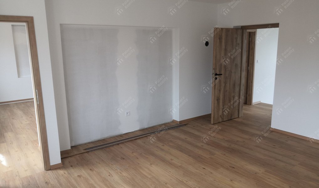 Pronájem bytu 3+kk 90 m², Hradec Králové – náhled fotky 9